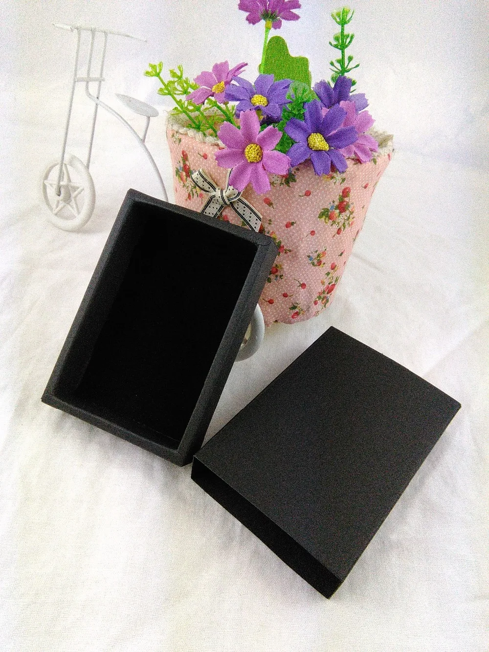24 шт./лот, Подарочная коробка, розничная, черный цвет, бумажная коробка для ящиков, подарочная упаковка, картонные коробки с бесплатным высококачественным черным бархатом
