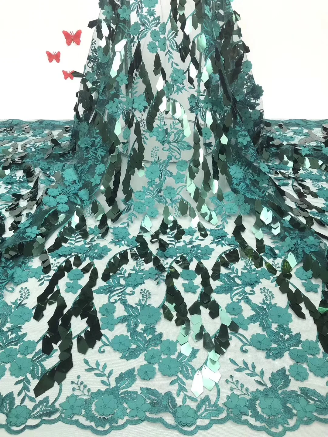 

Beautifical 3d french lace fabrics 5yards/lot net lace sequins fabric Latest Fashion 3d flowers lace fabric for dress ML1N897