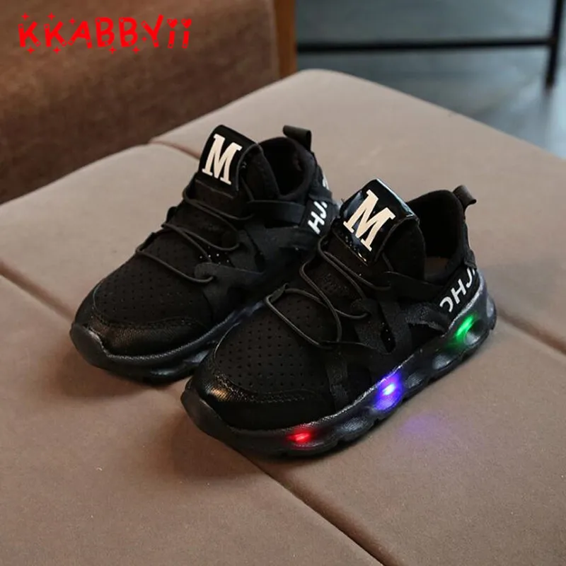 

Children LED Light Shoes 2018 New Brand Spring kids Sports Shoes Air mesh Luminous Glowing Girls Sneakers With Light EU 21-30