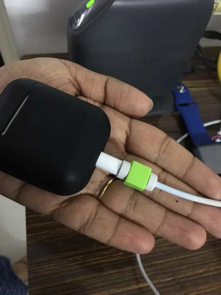 UTB8Zab_utoSdeJk43Owq6ya4XXa4