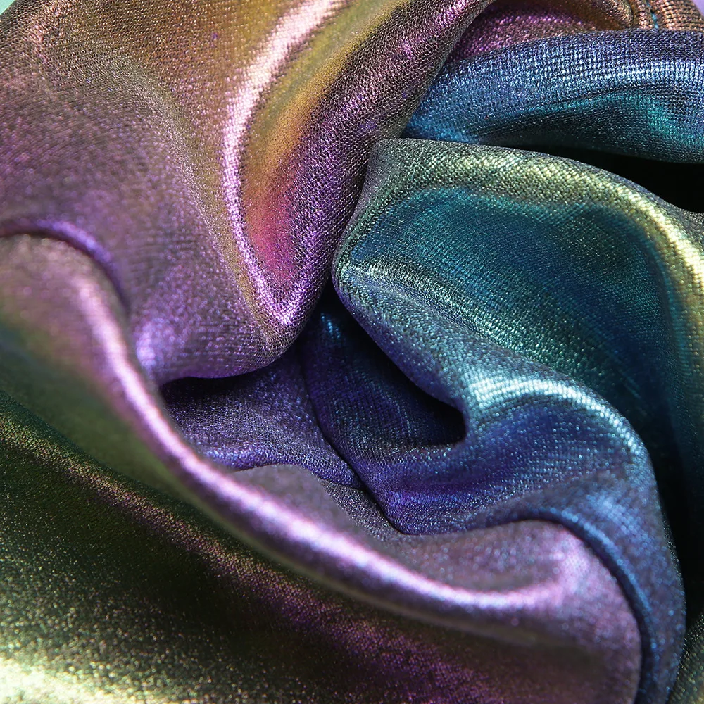 10932328928_1966242478