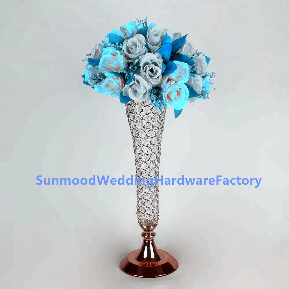 4fd560c34e40e282b3226c804c3d2b8a_Cheap-crystal-centerpieces-for-wedding-table-flower_