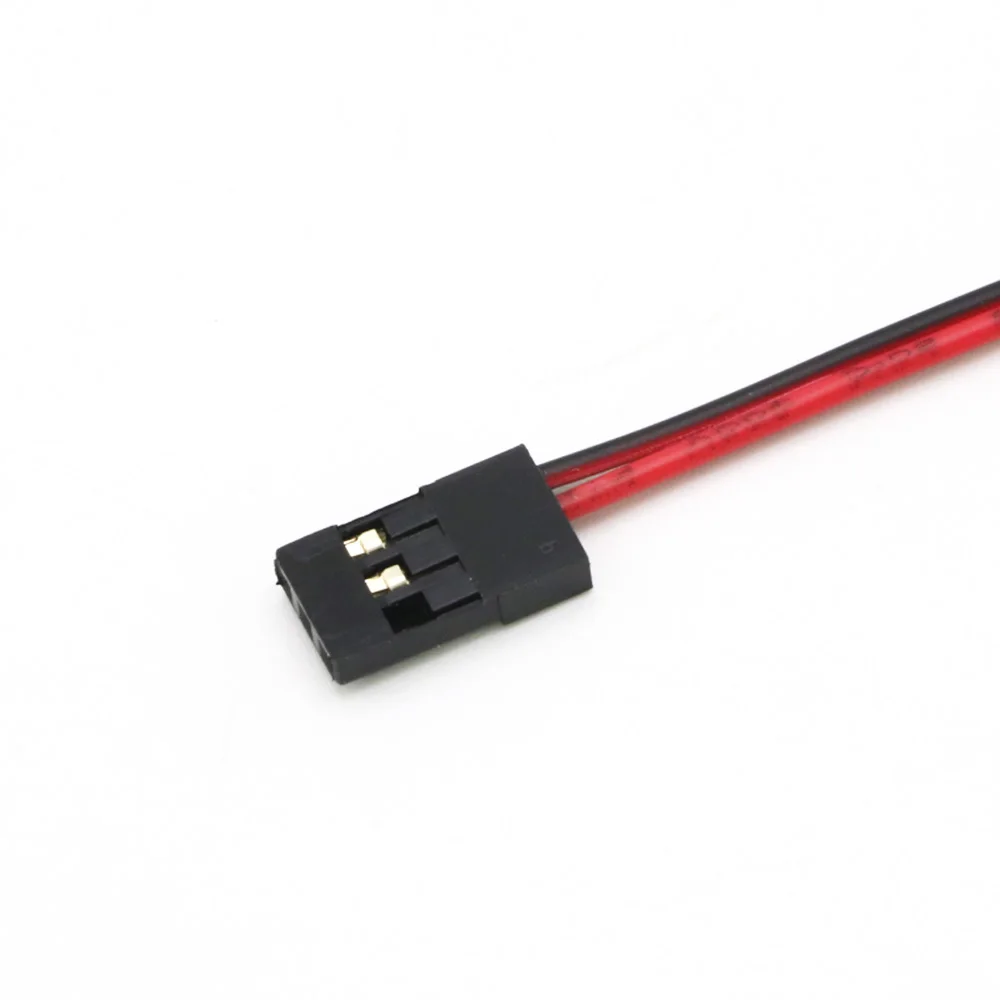 Module régulateur de tension pour RC installé sur un châssis de voiture télécommandée