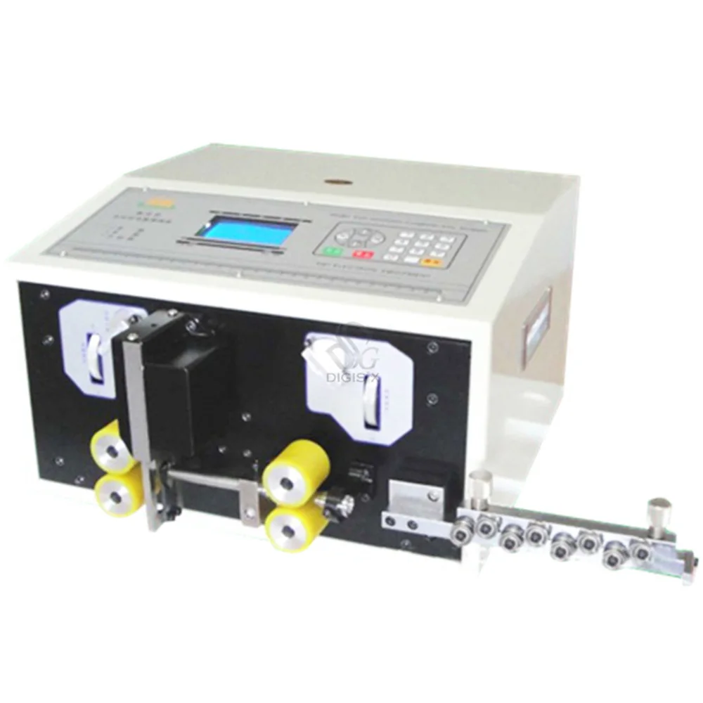  220 V Automatic Wire Striping Cutting Machine 0.1 - 4.5 mm2 Computer Controlled SWT508-SD
