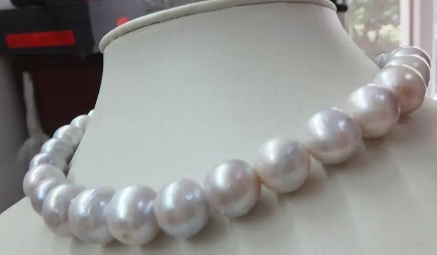 

Huge 18" 12-14MM SOUTH SEA WHITE SILVER OVERTONE NEAR ROUND PEARL NECKLACE