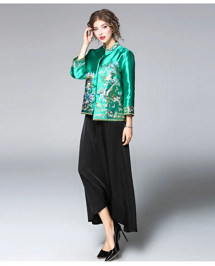 Free shipping new arriving Spring big size vintage Chinese style flower and peacock embroidered short jacket outerwear for women Coats