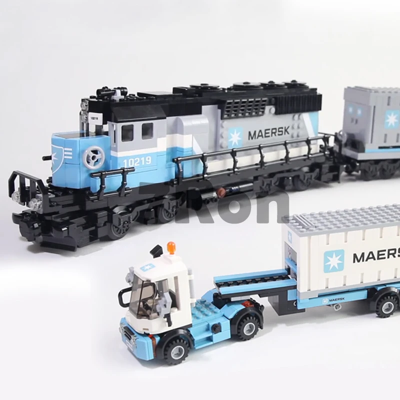 Модель строительные игрушки 21006 серия город поезд maersk совместимы с блоки лего 10219