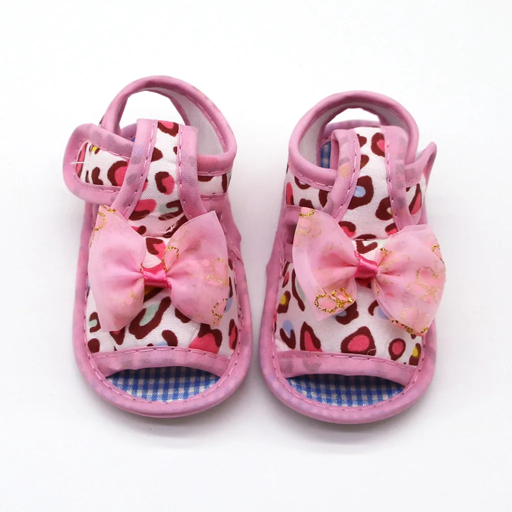 

Luxury First Walkers Shoes For Newborn Baby Girls Leopard Print Prewalker Soft Sole Sandals Single Shoes pour bébés 2022