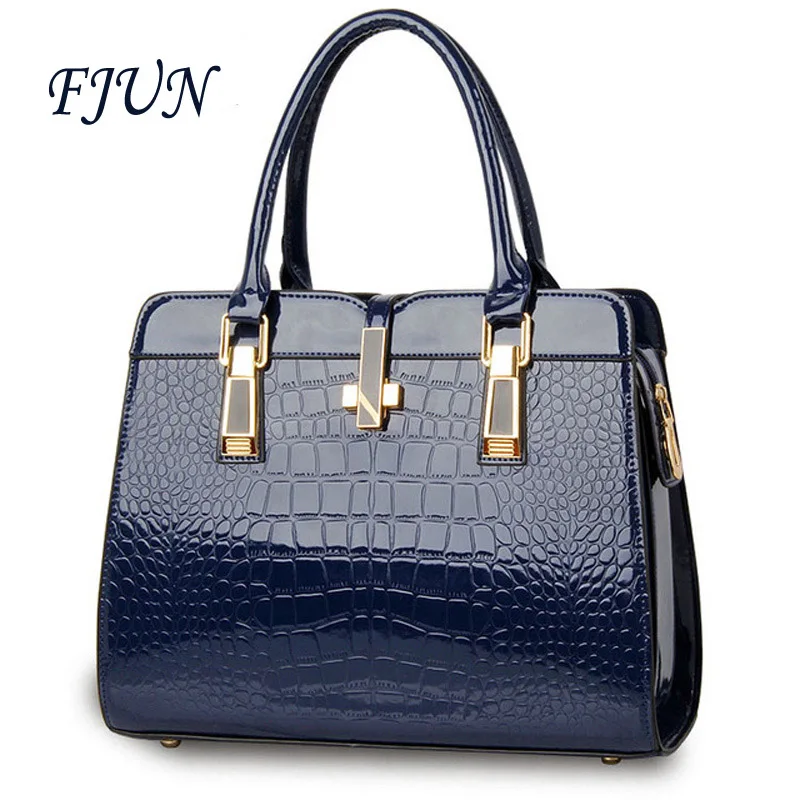 

FJUN 2018 Fashion light leather bag female crocodile high-grade shoulder bags of western style bag leather Women handbags bolsas