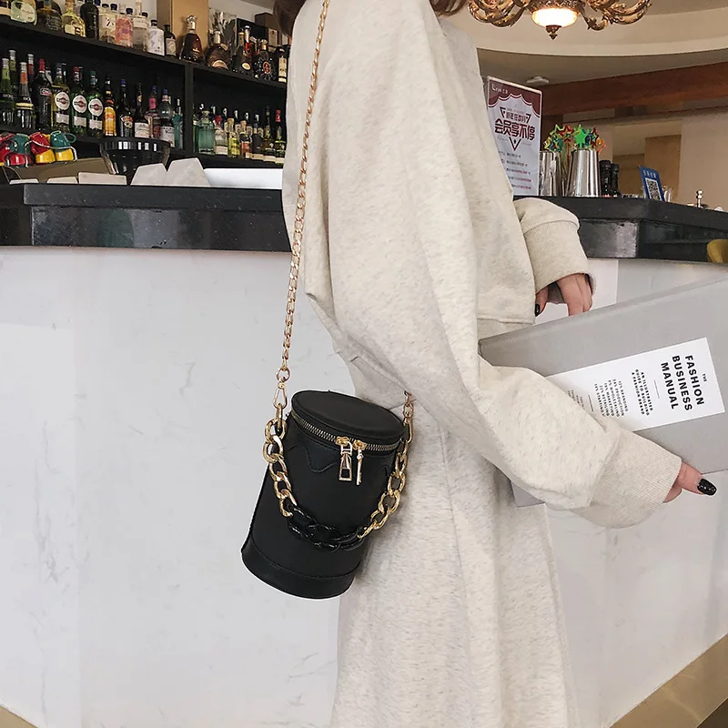 

2019 New Korean Patent Leather Cylindrical Chain Bag Personality Chain Handbag Fashion Wild Shoulder Messenger Bag