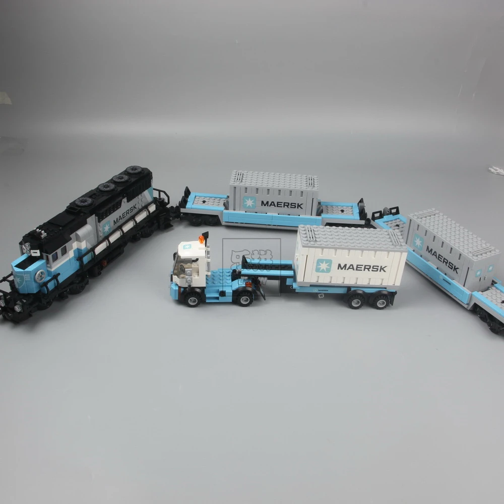 

IN STOCK Lepin 21006 1234pcs New Genuine Technic Ultimate Series The Maersk Train Set Building Blocks Bricks Toys for 10219