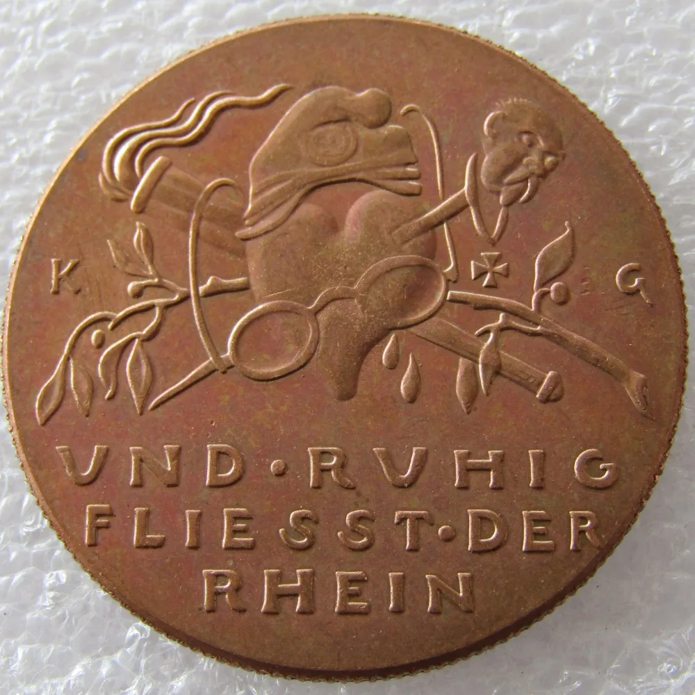 GERMANY VERDUN 1917 CAST BRONZE MEDAL BY KARL GOETZ ENGLAND AND