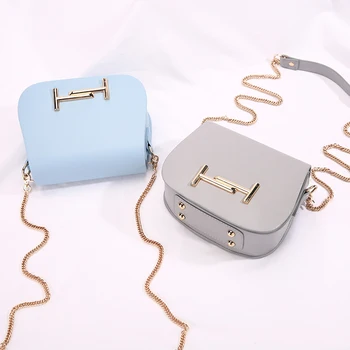 

2018 Hot Sale female Faux leather Flap bags For women yellow white ladies small lock chain mini crossbody shoulder bags YI413