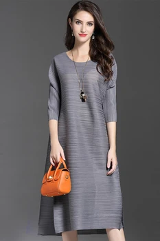 

2019 Spring and Autumn New Fold A Women's Dress Korean version of loose large size dress summer pleated long free shipping