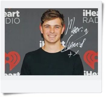 

signed Martin Garrix autographed photo 7 inches freeshipping 072017 02