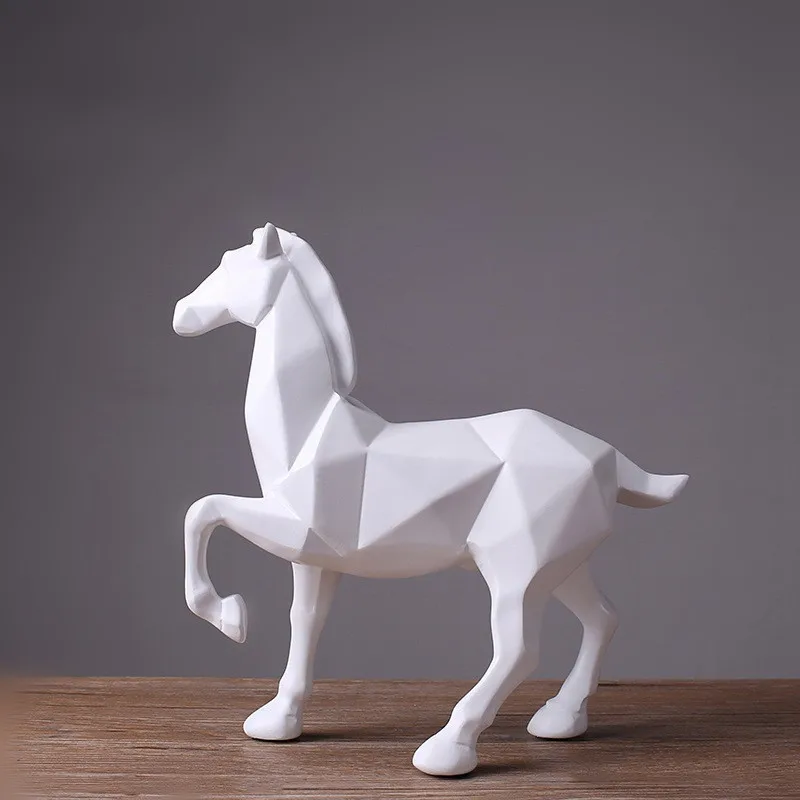 Moderno abstracto Caballo Blanco estatua resina adornos decoración del hogar Accesorios para regalo geométrico resina caballo negro escultura