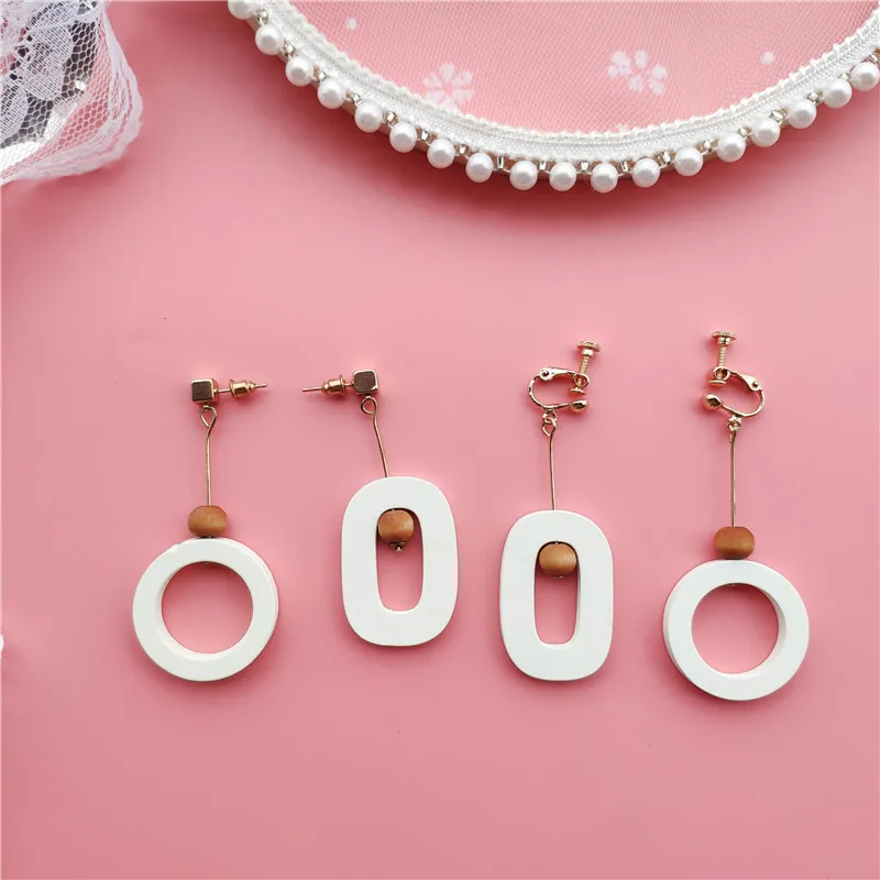 

Vintage Geometric Wood Asymmetric Drop Earrings for Women Simple Round Oval Temperament Elegant Female Pendant Ear Jewelry