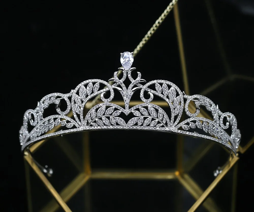 

Luxury Zircon Beauty Princess Rhinestone Crown For Bride Wedding Pageant Crowns Crystal Tiaras and Crowns Wedding Accessory