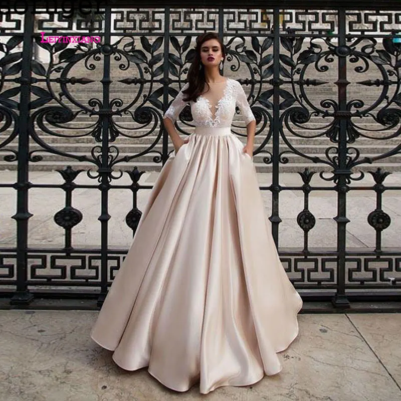 

LEIYINXIANG New Luxury Appliques Court Train A-Line 2019 Wedding Dresses Fashion Lace Princess Bridal Gowns Plus Size Sweetheart