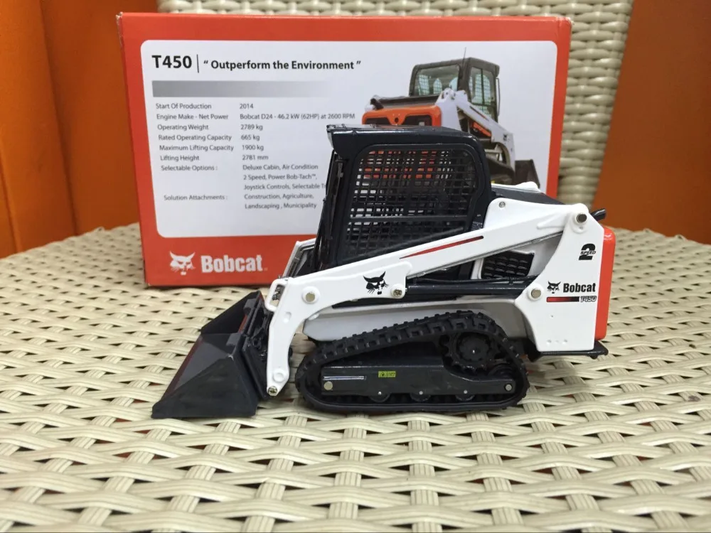 Bobcat T450 Compact Loader One Tough Animal 1/25 Scale dieCast Model