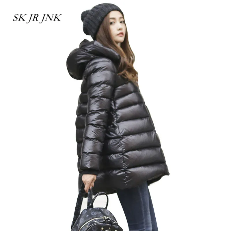 Women White Duck Down Coat 2018 Winter Fashion Warm Hooded Wadded Down Jacket Loose Casual Waterproof Cotton Padded Parkas RS58