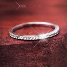 Simple anillo de media eternidad wedding band delgado partido micro pave AAA Cubic Zirconia Anillo Para Las Mujeres Joyería de Plata Esterlina 2016 Anel