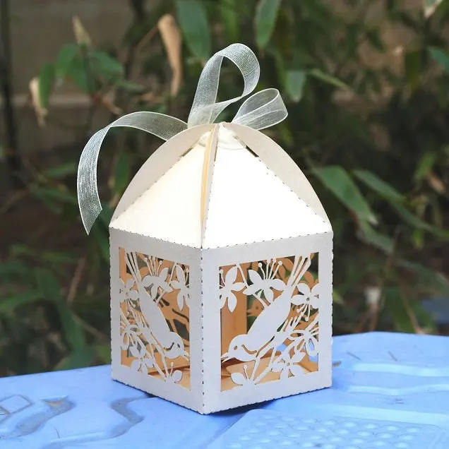 Лазерная резка свадебное box конфеты заполненные Коробка пользовательские ясно кекс коробки Лидер продаж рождественские подарки 2013