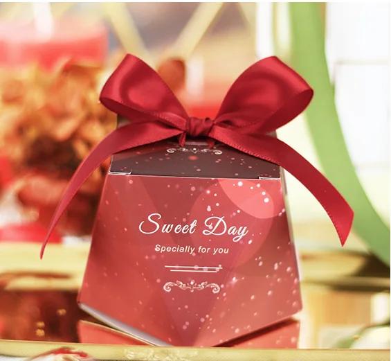 1pcs itschy red thems Candy Box with ribbon chocolate gift boxes wedding souvenirs gifts for guests  gifts and wedding favors 1pcs itschy red thems Candy Box with ribbon chocolate gift boxes wedding souvenirs gifts for guests  gifts and wedding favors