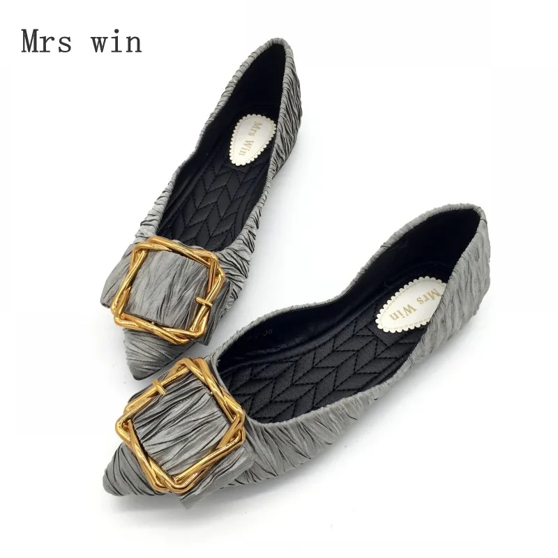 slip on pointed toe flats