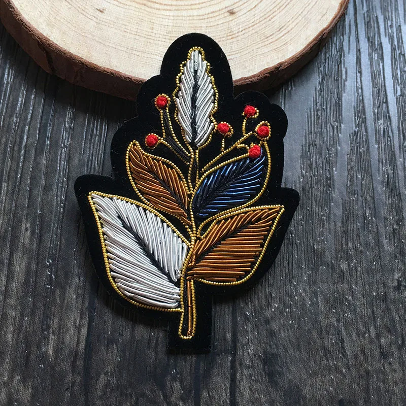 

2019 new high quality Buiter saplings pin badge chapter Indian silk embroideries flower accessories brooch