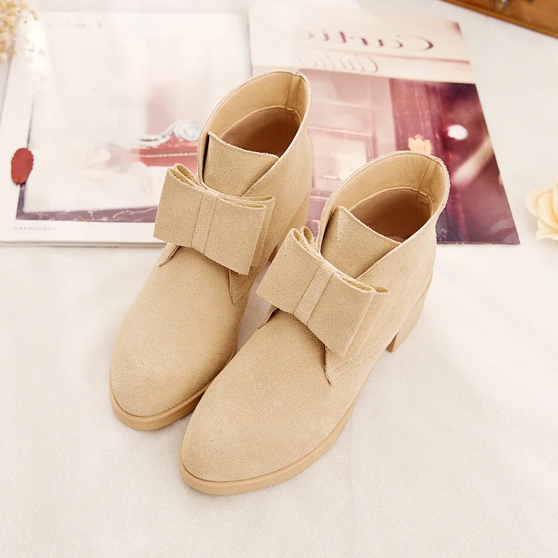 

The new 2017 spring Women bowtie genuine leather short boots