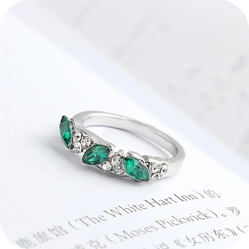 Retro Sense Ring Sweet Shiny Green Rhinestone Ring Index Finger Tail Decoration Wedding Jewelry Birthday Gift Women wedding rings finger rings fashion rings fashion ring crystal rings metal rings stone rings
