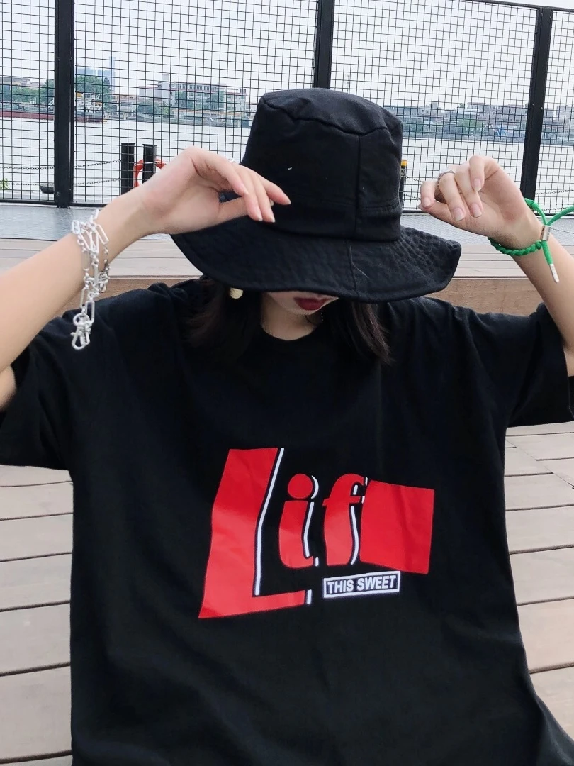 Harajuku street fashion Edition Женская цветная футболка с надписью и боковой вилкой средней и длинной BF Wind с пятью рукавами