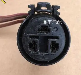 

1PCS FOR Automotive engine regulator plug generator connector large 3P connector USED