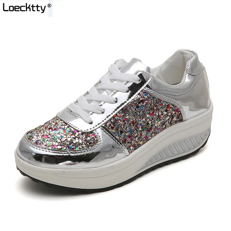 

Women Shoes 2019 New Flyknit Sneakers Women Breathable Slip On Flat Shoes Soft Bottom White Sneakers Casual Women Flats Krasovki
