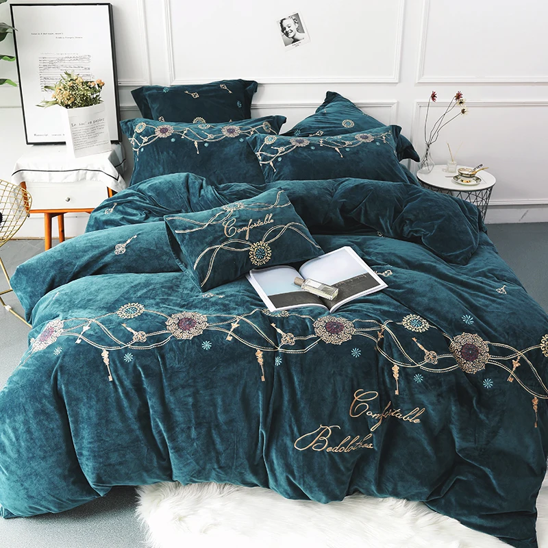 

2018 Luxury embroidery Bedding Set super soft Crystal velvet Duvet Cover Pillowcase Bed Sheet queen king size 4/6pcs