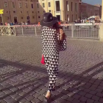 

Wrinkle Summer 2019 New Triangular Digital Printed Bat Sleeve Loose Very Immortal Net Red Suit Woman