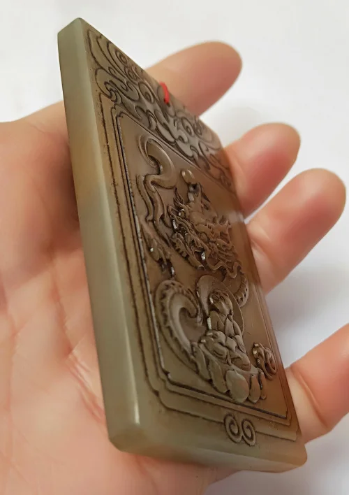 В династии Цин Hetian jade старые части благоприятный Ruyi Longsheng Guizi Zigang бренд античный