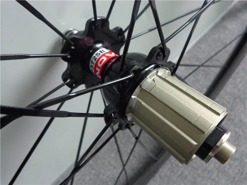 Discount OEM painting acceptable Carbon Wheels Clincher Wheelset Road Bike Wheel Rims Carbon Wheel Road Speed Wheelset with Ceramic hub 2 Discount OEM painting acceptable Carbon Wheels Clincher Wheelset Road Bike Wheel Rims Carbon Wheel Road Speed Wheelset with Ceramic hub 2