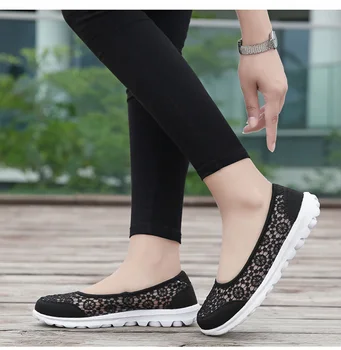 

2019 New breathable openwork mesh shoes women summer air mesh casual flats Mary Janes soft women loafers shoes size 39 40 41