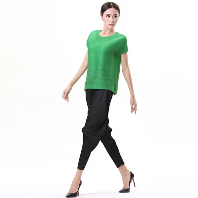 Miyake Noir Red T dark Livraison Mode Lâche À vert Vêtements Courtes rouge Manches Courte Des Conception shirt Gratuite cou bleu Brève O De Top Blue rose Stock Plissé En pAAwq5P1