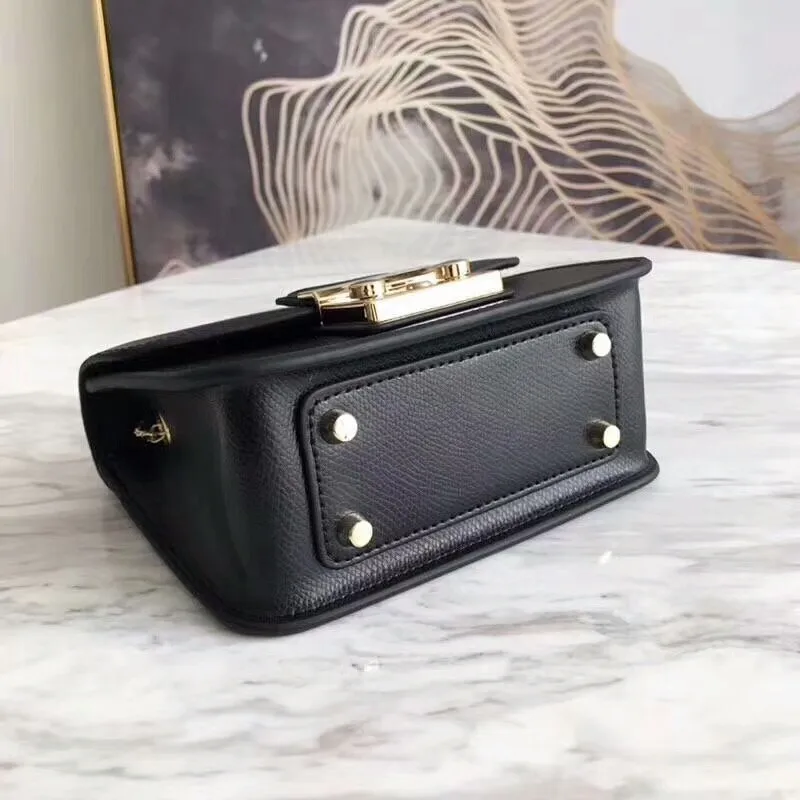 mmexport1521875779126