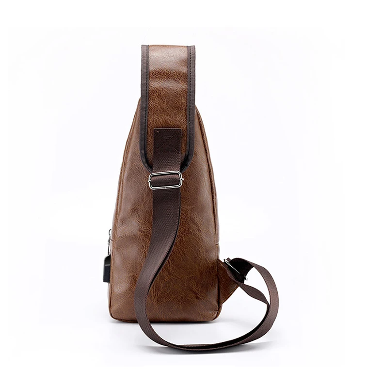 Men's Crossbody Bags Men's USB Chest Bag Designer Messenger bag Leather Shoulder Bags Diagonal Package 2018 new Back Pack Travel