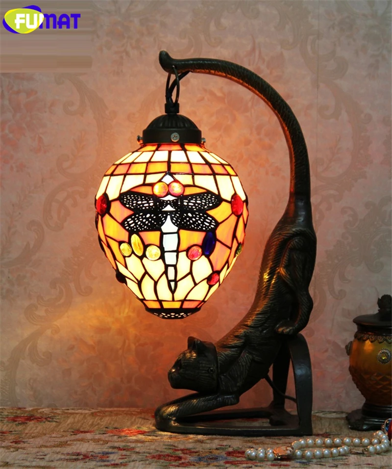 8004 FUMAT Stained Glass Tiffany Desk Lamp Dragofly Cat Kerosene Lamps Decorative European Style LED E27 Table Reading Luxury Light