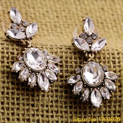 

Vintage Women Creative design Crystal Insert Earrings Rhinestone Ear Studs 4T5I