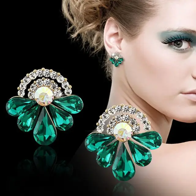 New Creative Personality Korean Fashion Earrings Crystal New Creative Personality Korean Fashion Earrings Crystal Version Of The High End Jewelry