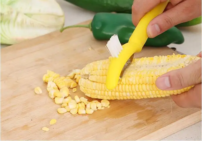 

1PC Stainless Steel Blade Plastic Corn Stripper Peeler Corn Surface Cleaning Brush Fruit Vegetable Peeler Kitchen Tools OK 0803
