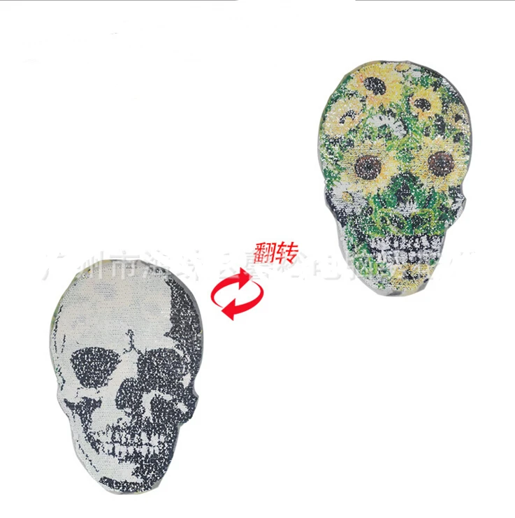 

2017 Skull Head Reversible Change color Sequins Sew On Patches for clothes DIY Patch Applique Bag Clothing Coat Sweater Craft