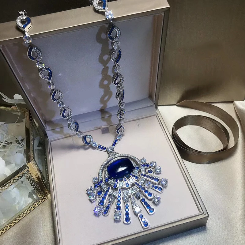 

Fine Brand Fashion Party Feast Jewelry For Women Banquet Pendant Blue Crystal Necklace Hyperbole Necklace Fashion Custom Jewelry