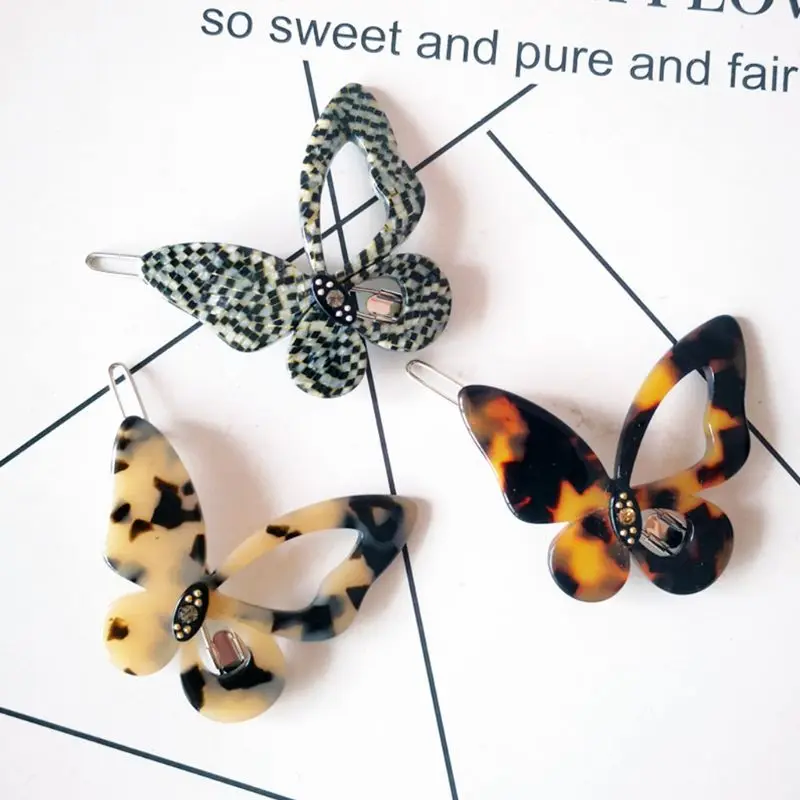 

Korean Style Cute Butterfly Shaped Bobby Pins Ladies Women Leopard Amber Color Hollow Out Hair Clips Acrylic Side Bangs Barrette